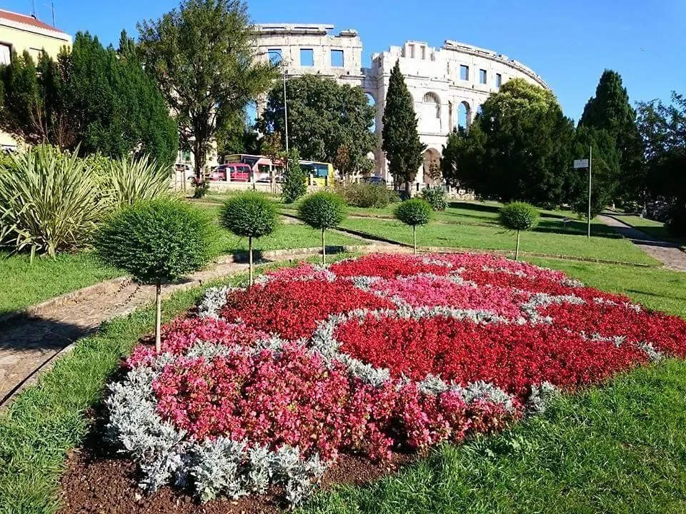 Apartment Apartmani Karoca 3 Pula Kroatien